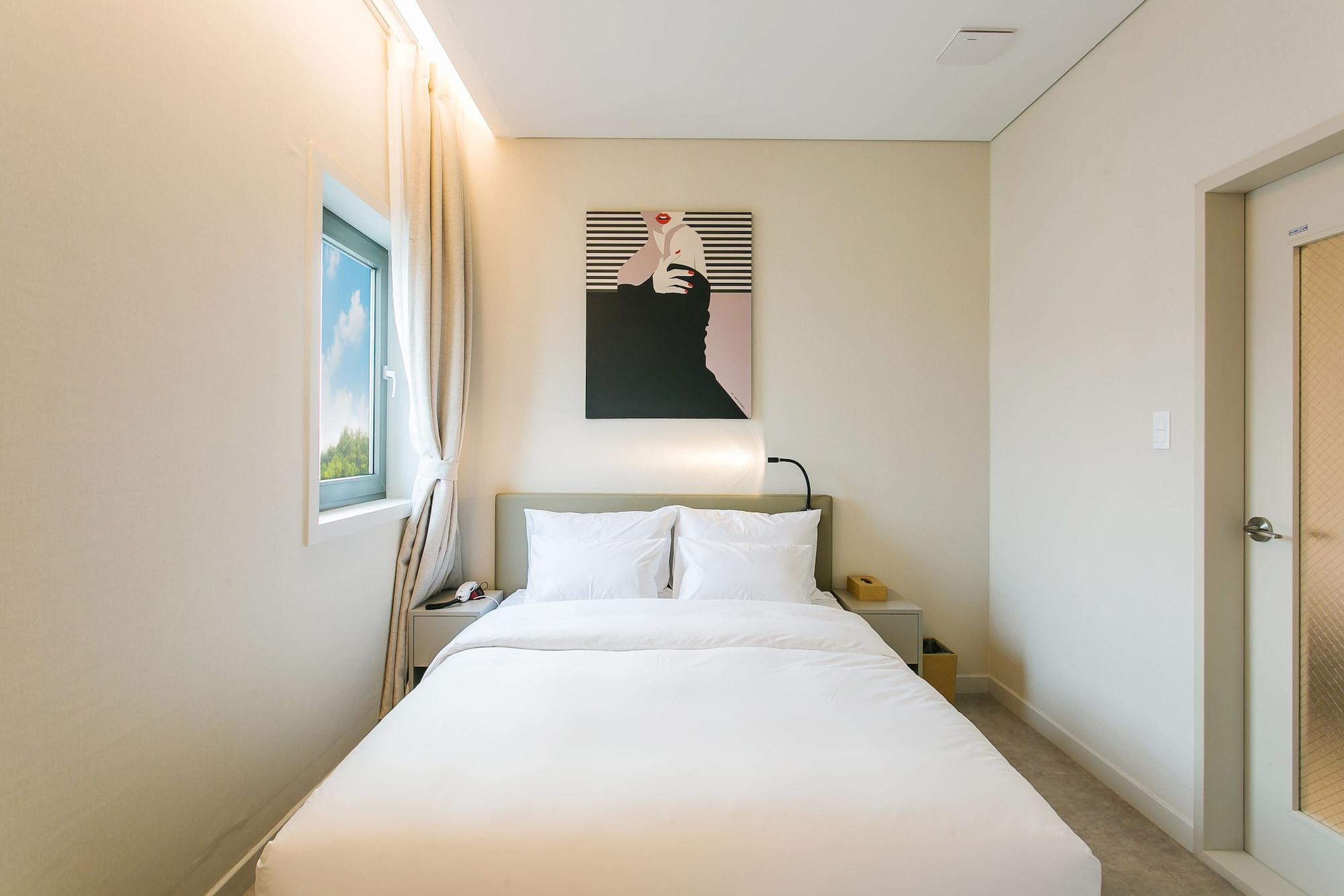 H Avenue Hotel Idae Shinchon Seoul Exterior photo