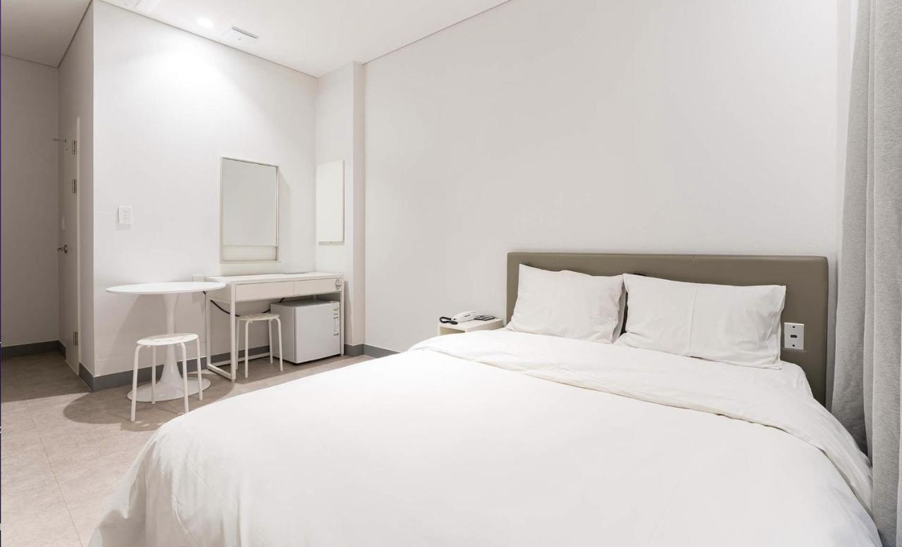 H Avenue Hotel Idae Shinchon Seoul Exterior photo