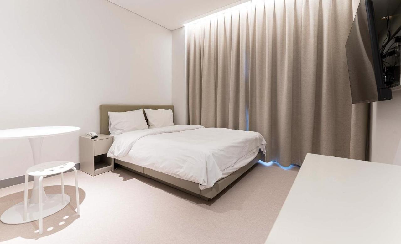 H Avenue Hotel Idae Shinchon Seoul Exterior photo