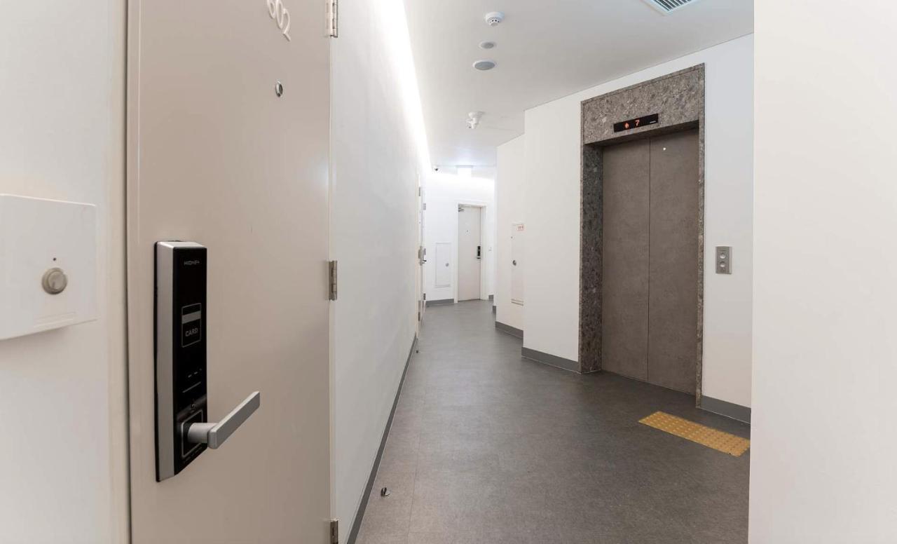 H Avenue Hotel Idae Shinchon Seoul Exterior photo