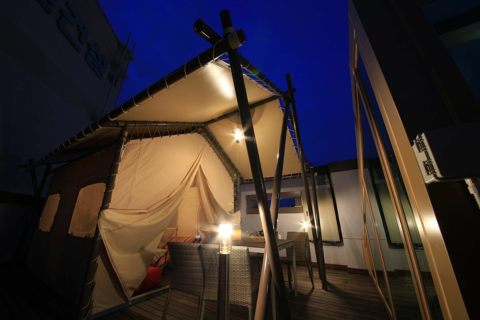 H Avenue Hotel Idae Shinchon Seoul Exterior photo