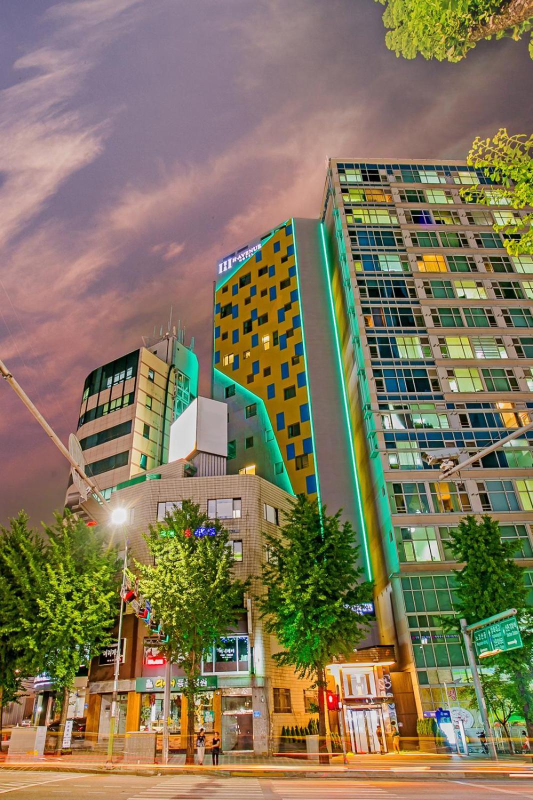 H Avenue Hotel Idae Shinchon Seoul Exterior photo